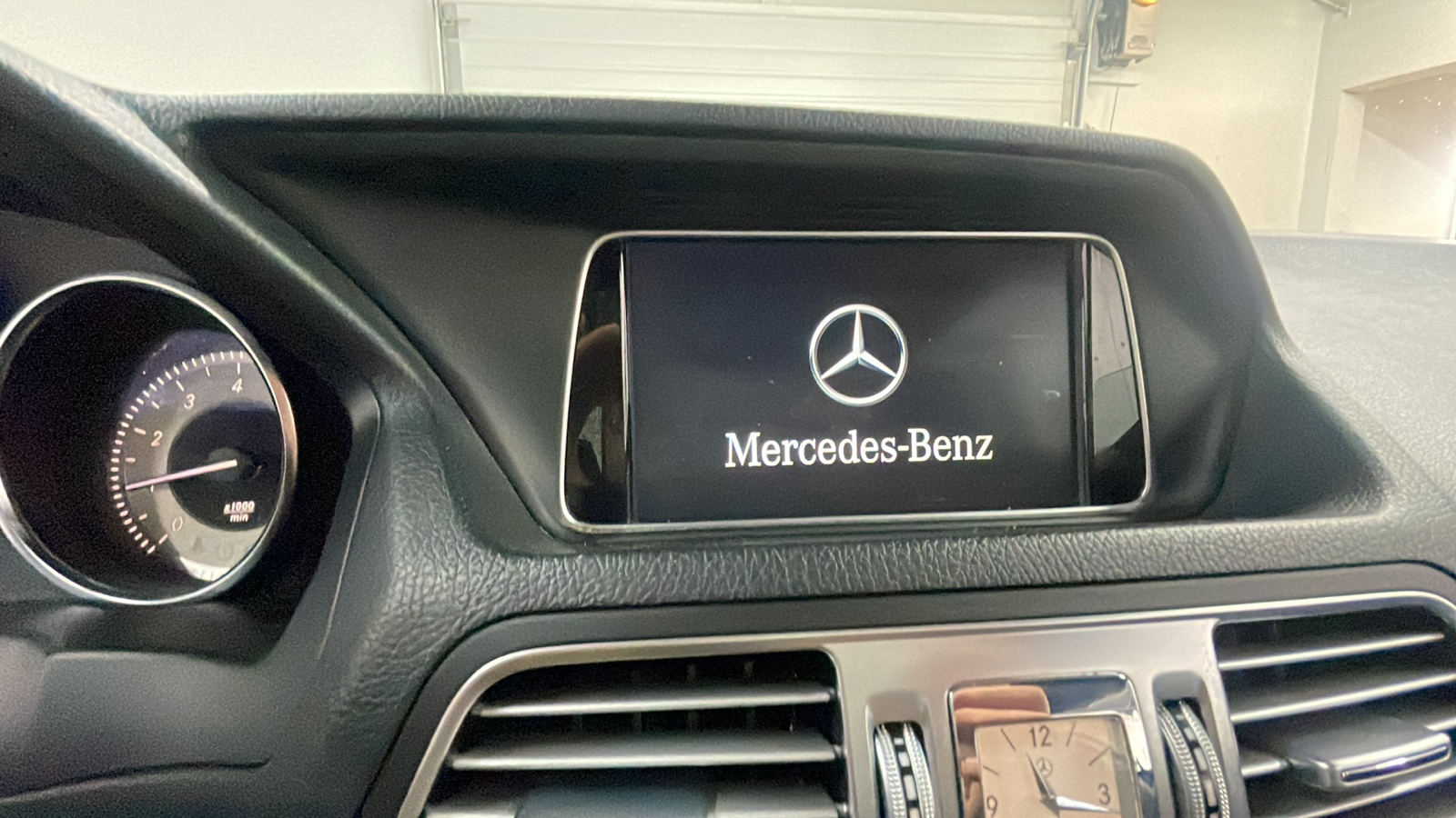 2014 Mercedes-Benz E 350 4MATIC 16