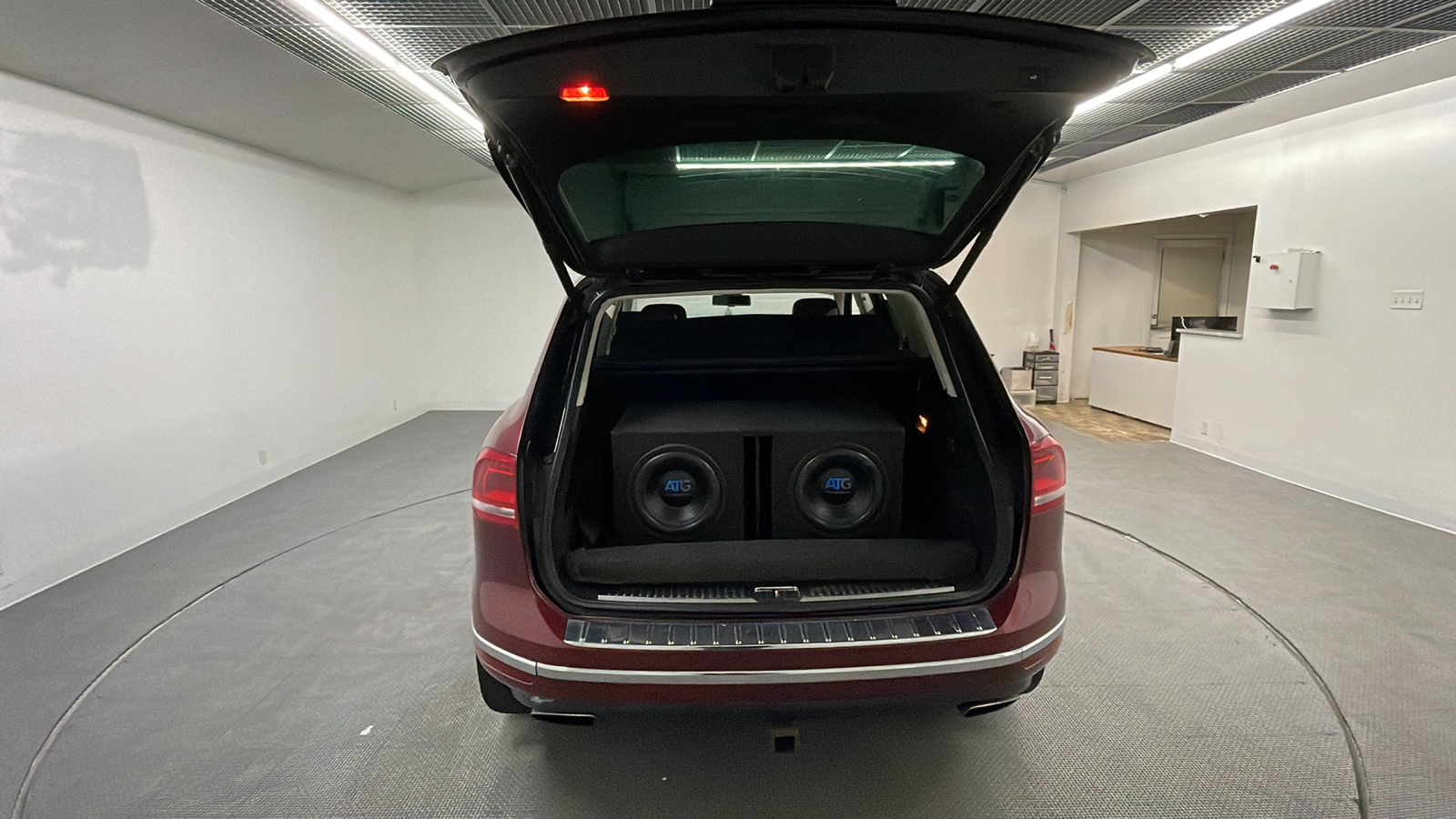 2016 Volkswagen Touareg VR6 Lux 10