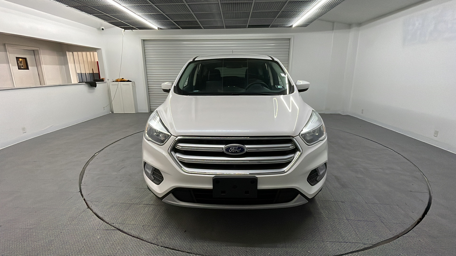 Car Connection Superstore - Used vehicle - SUV FORD ESCAPE 2017