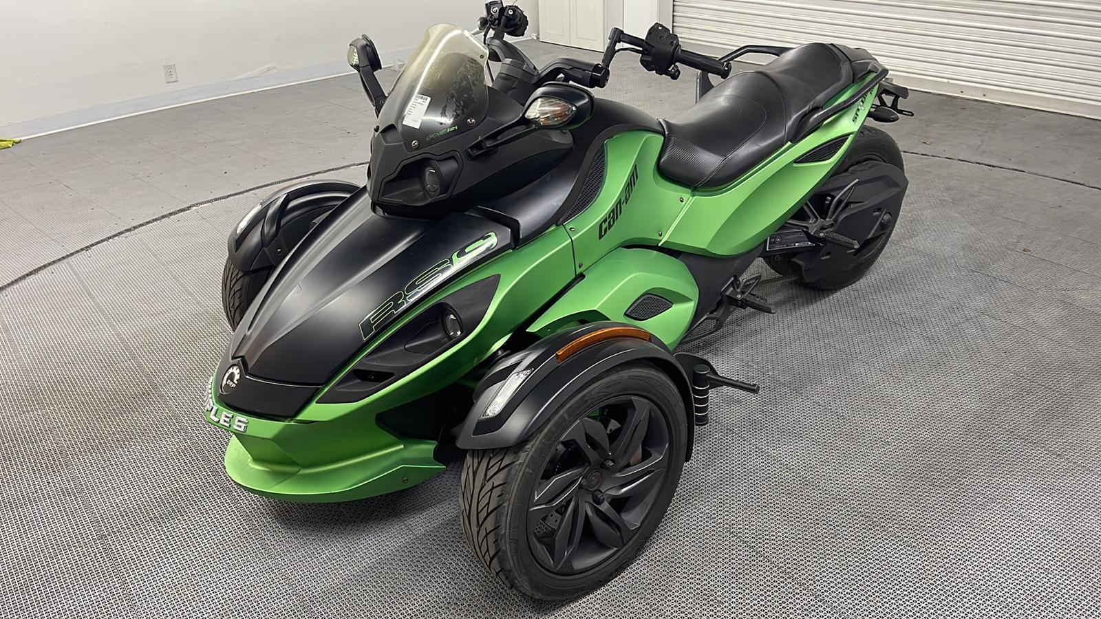 Car Connection Superstore - Used vehicle - Motorcycle CAN-AM SPYDER 2013