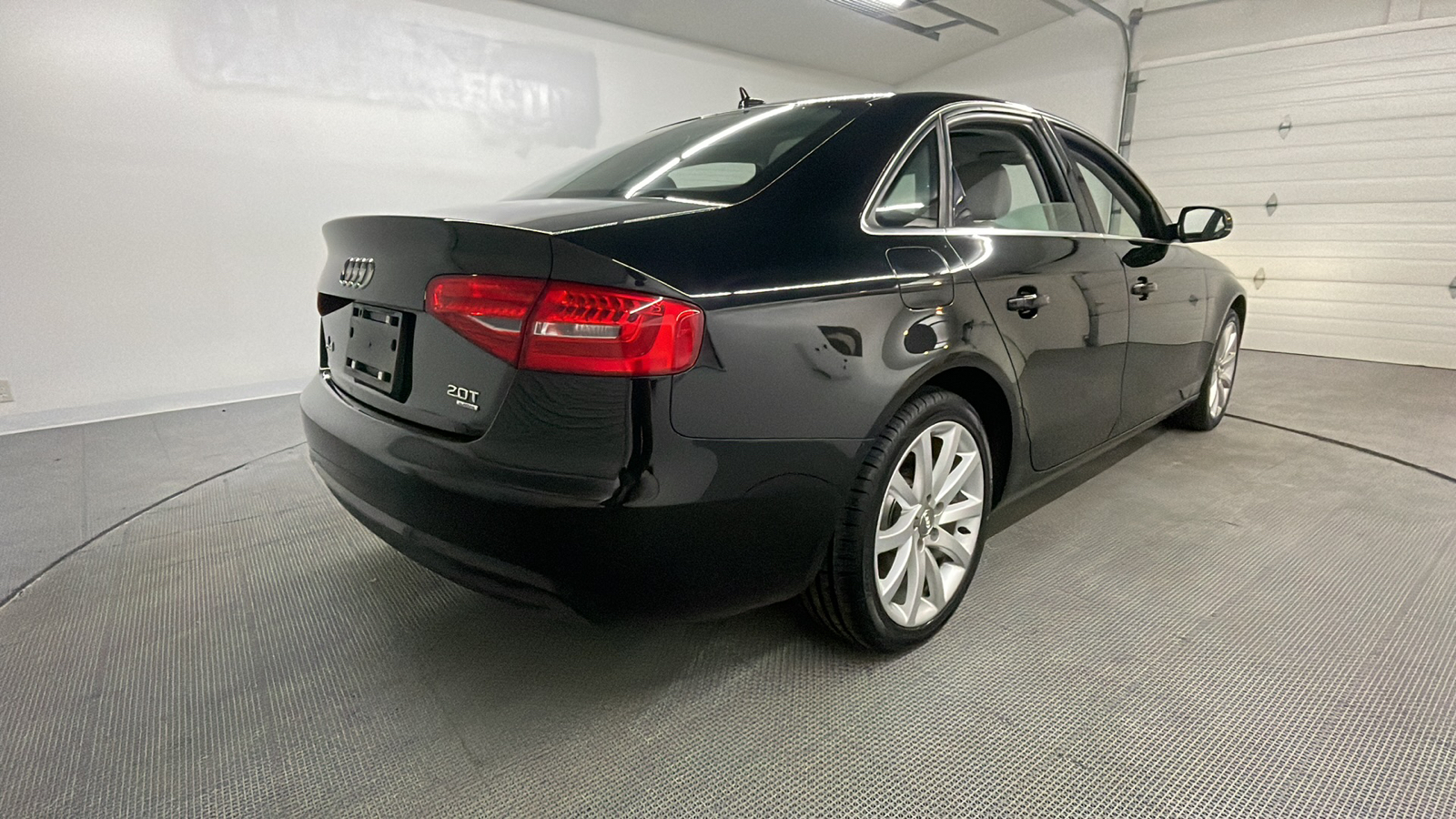 Car Connection Superstore - Used vehicle - Sedan AUDI A4 2013