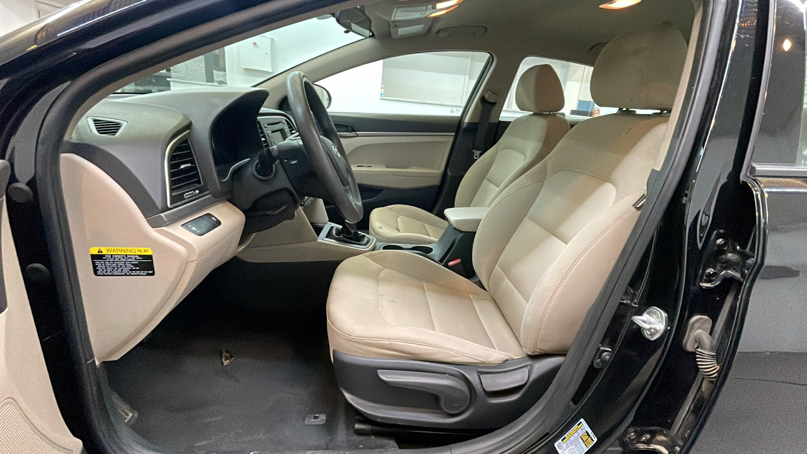 Car Connection Superstore - Used vehicle - Sedan HYUNDAI ELANTRA 2018
