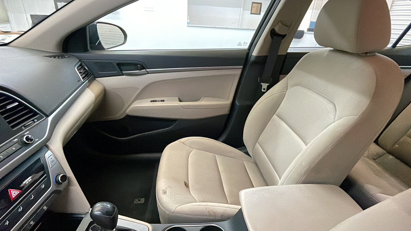 Car Connection Superstore - Used vehicle - Sedan HYUNDAI ELANTRA 2018