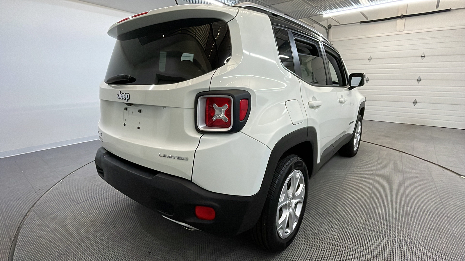 2016 Jeep Renegade Limited 3