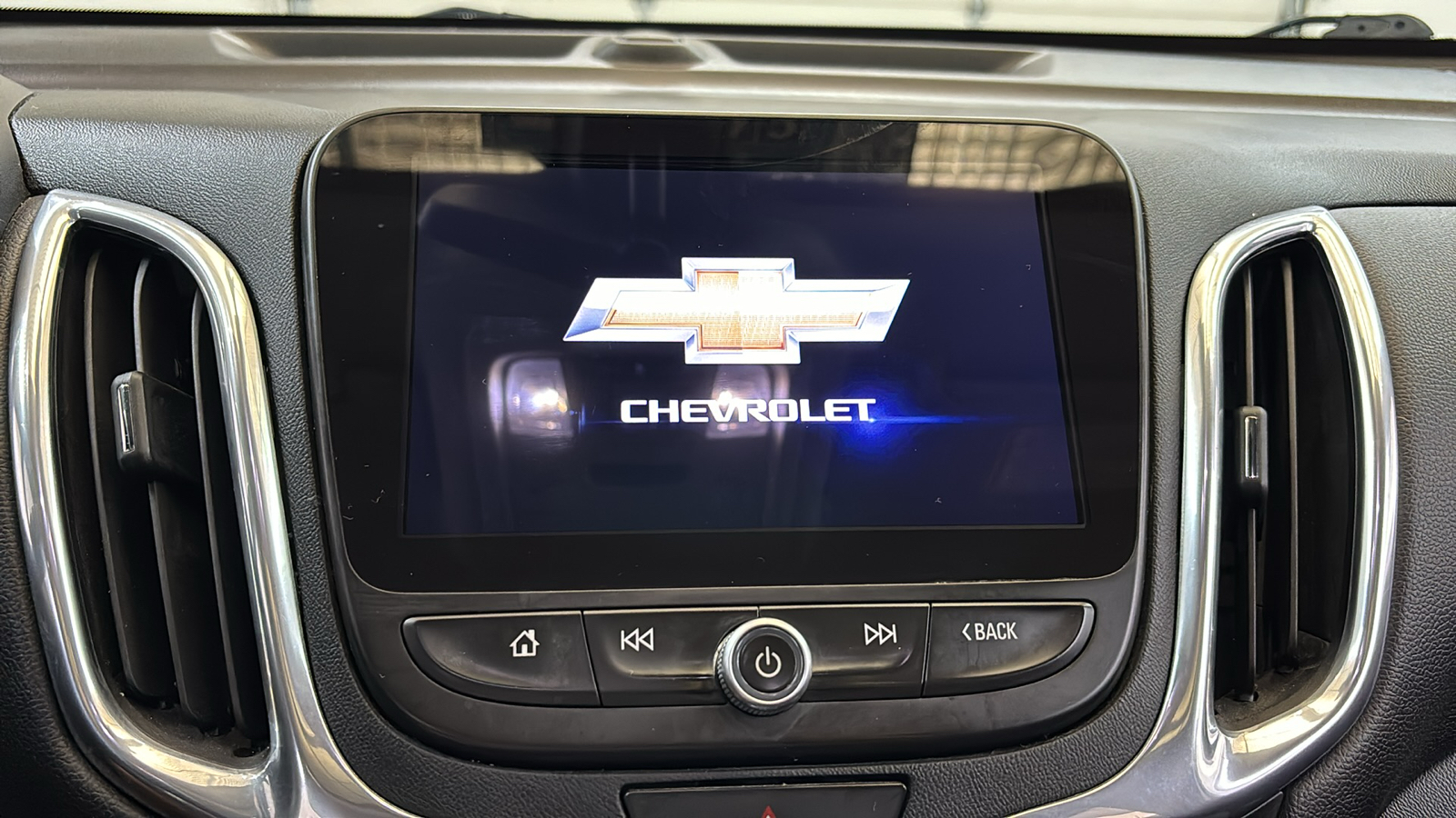 2019 Chevrolet Equinox LT 19