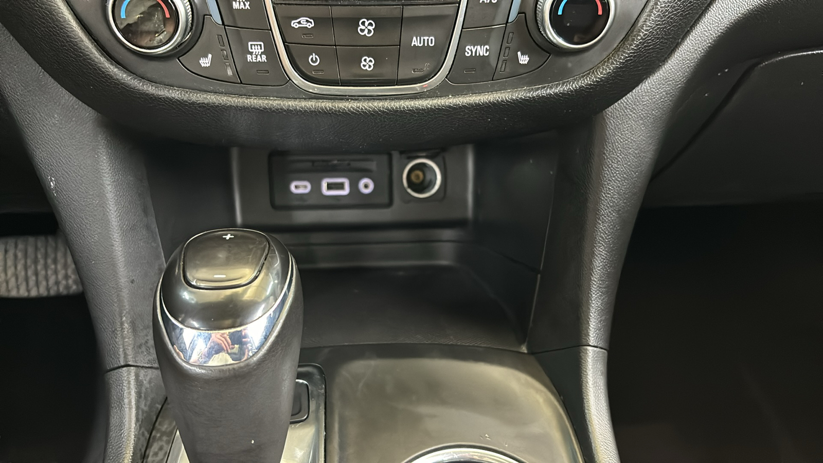 2019 Chevrolet Equinox LT 22