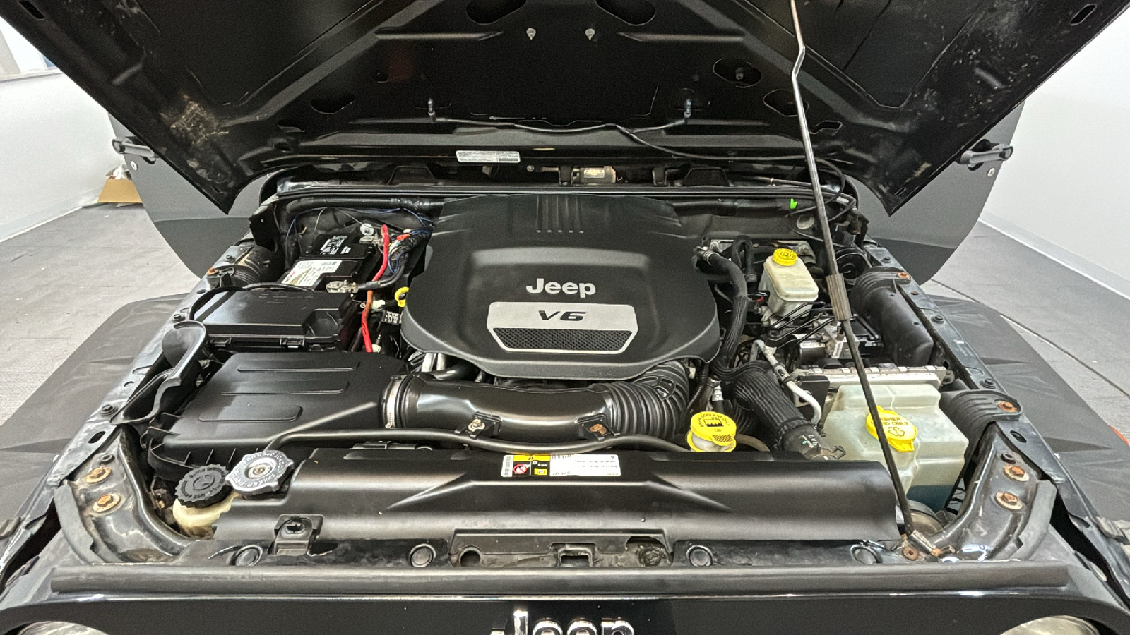2014 Jeep Wrangler Sport 9