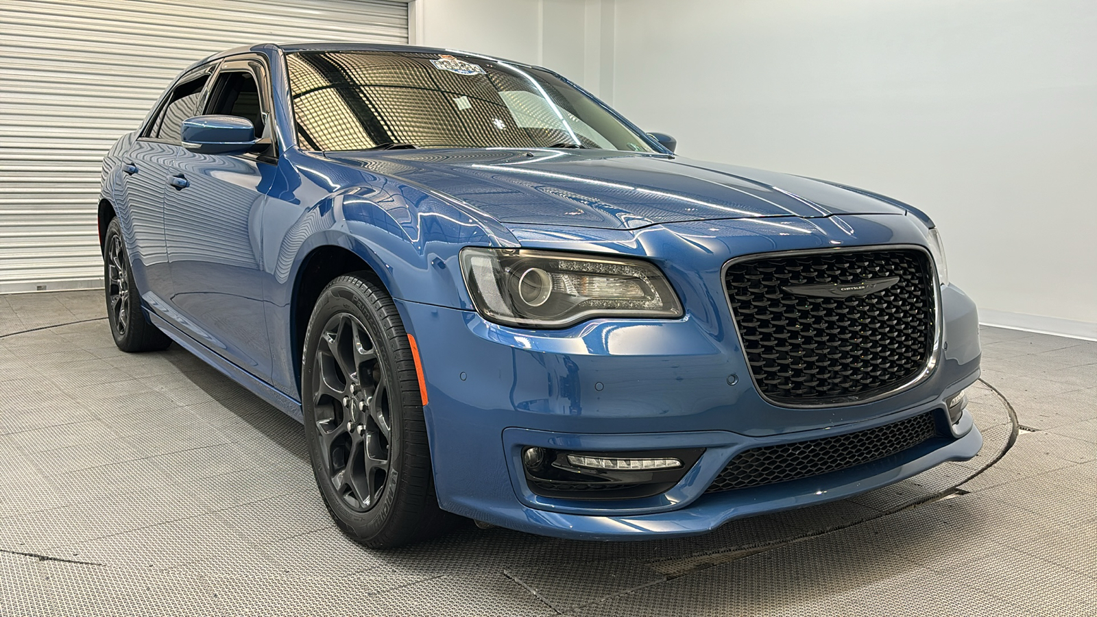 Car Connection Superstore - Used CHRYSLER 300 2022 CAR CONNECTION INC. TOURING L