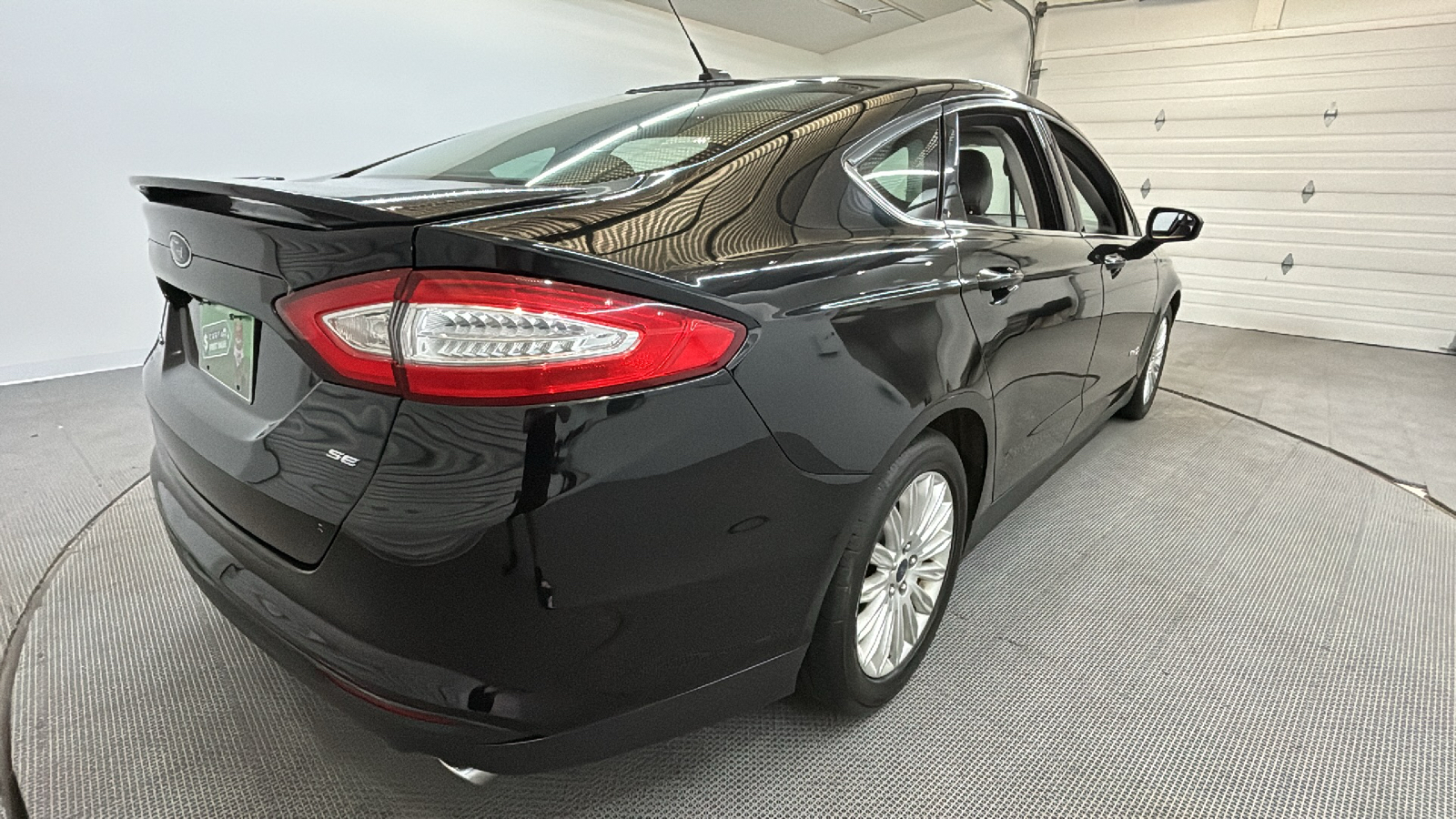 2016 Ford Fusion Hybrid S 3