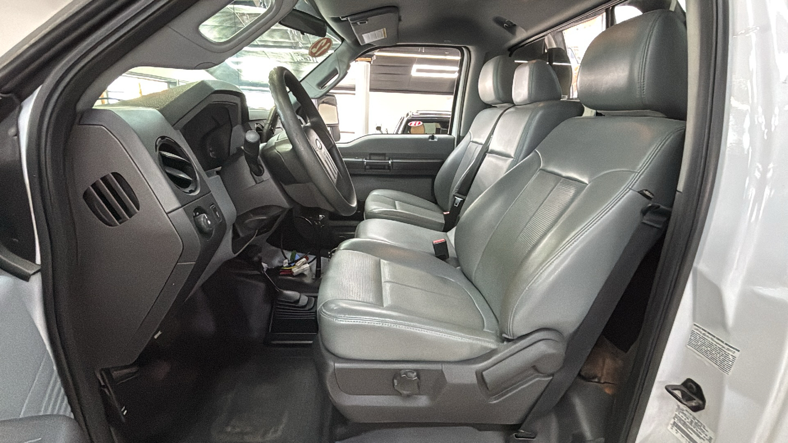 Car Connection Superstore - Used vehicle - Truck FORD F-350 SRW PLOW 2012