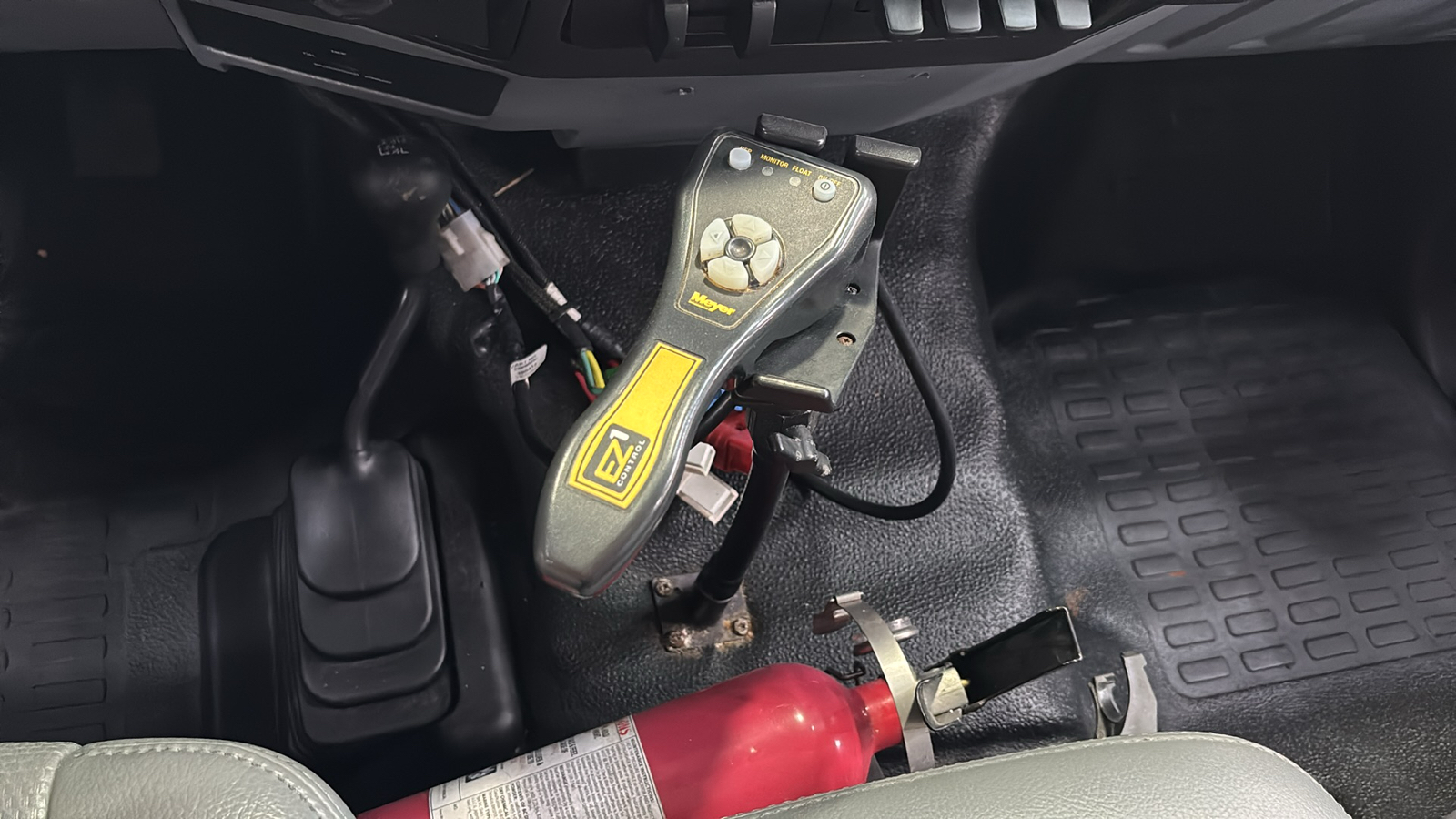 Car Connection Superstore - Used vehicle - Truck FORD F-350 SRW PLOW 2012