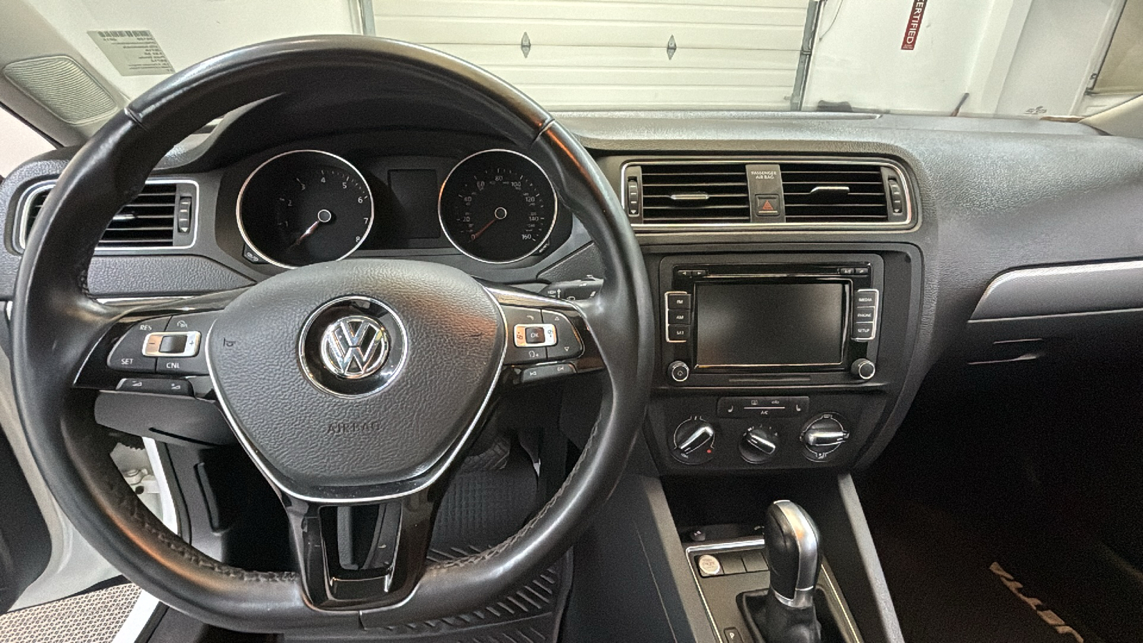 2015 Volkswagen Jetta 1.8T SE 18