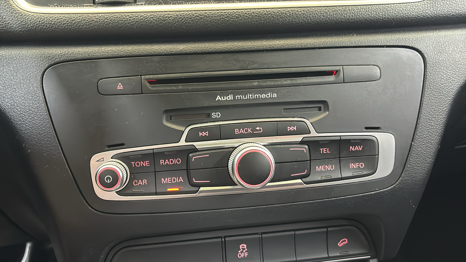 2015 Audi Q3  21