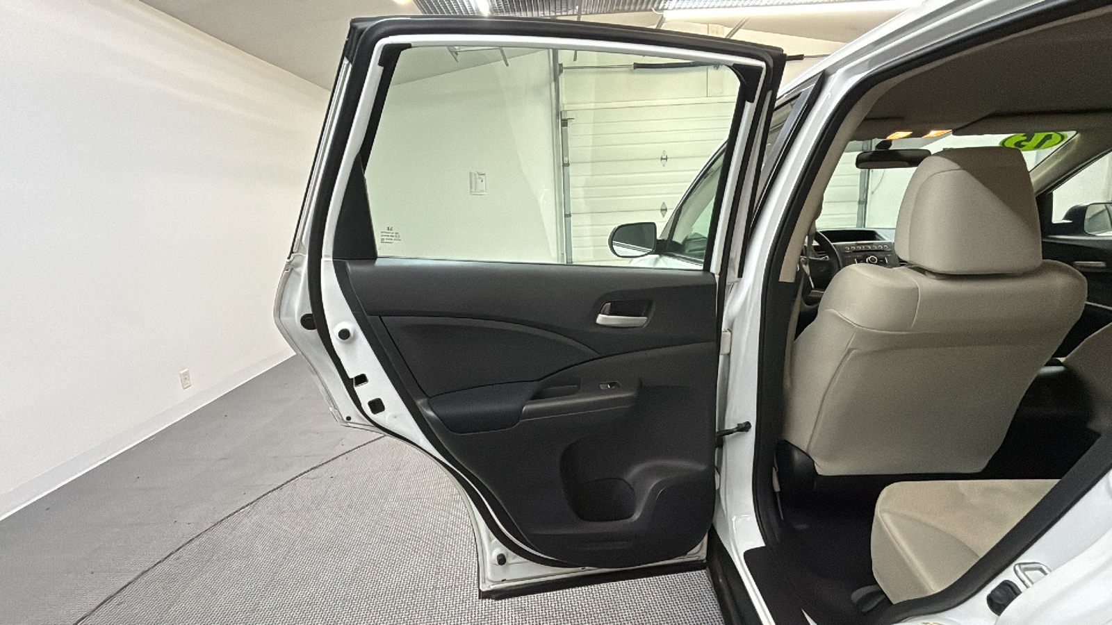 2015 Honda CR-V LX 13