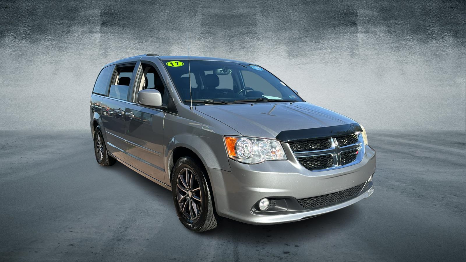 Car Connection Superstore - Used DODGE GRAND-CARAVAN 2017 CAR CONNECTION INC. SXT