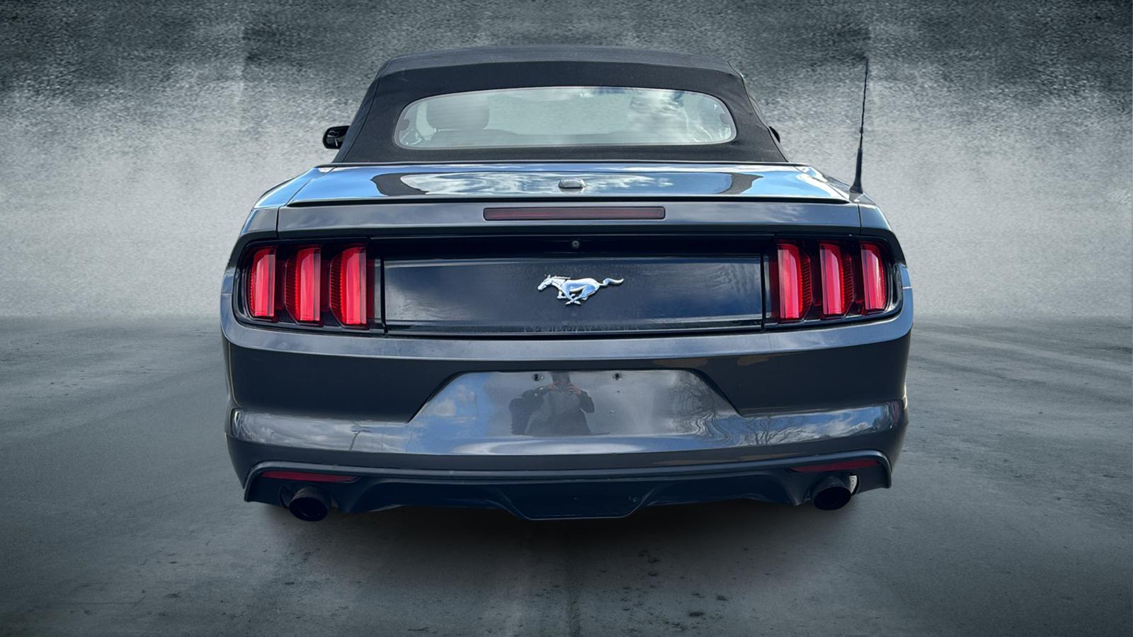 2017 Ford Mustang EcoBoost Premium 4