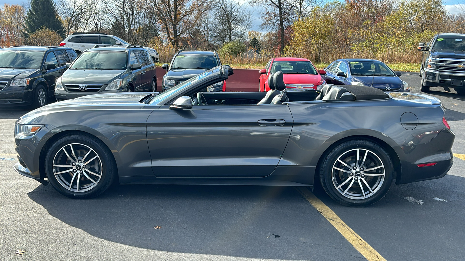 2017 Ford Mustang EcoBoost Premium 10