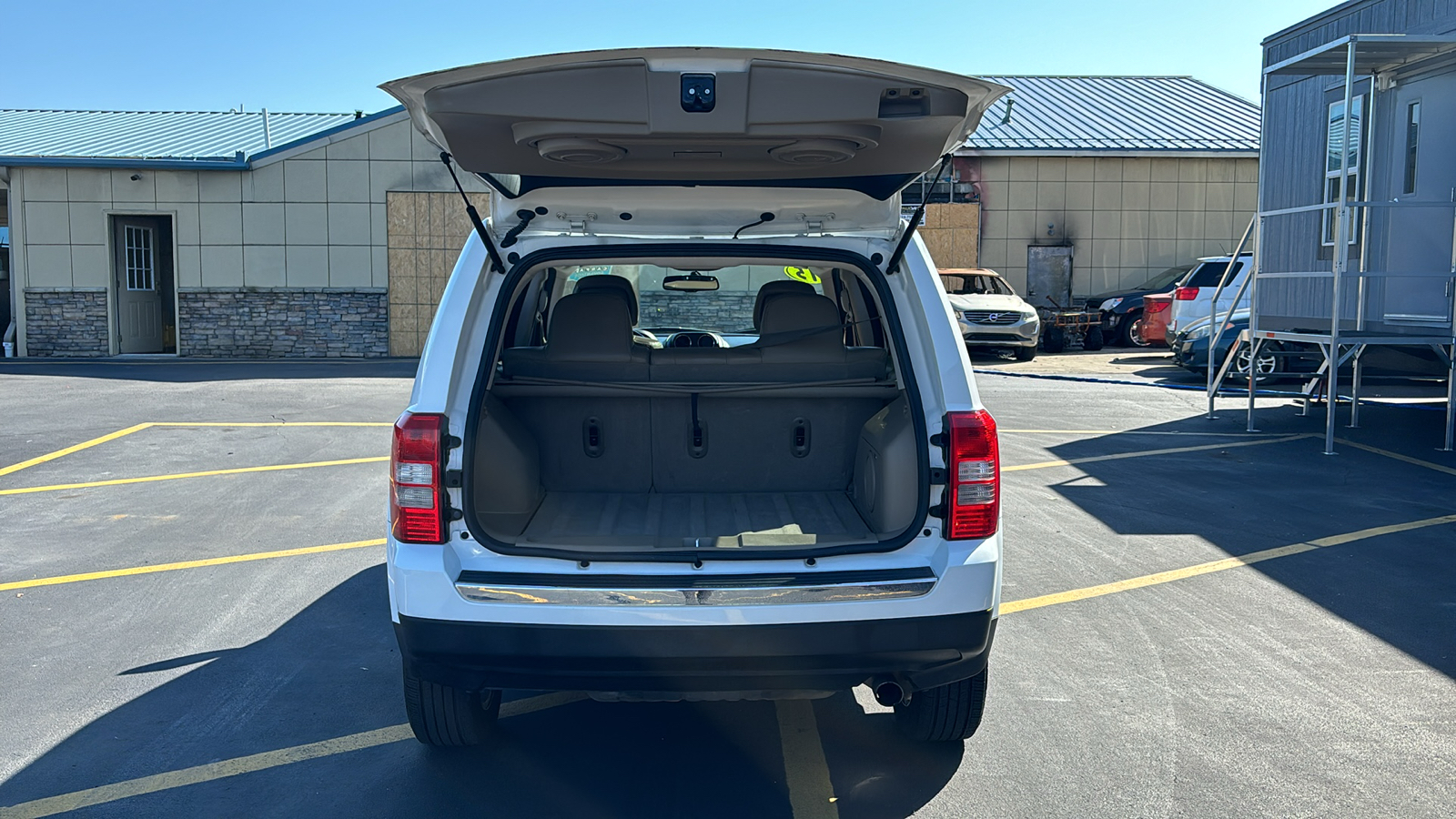 2015 Jeep Patriot Limited 11