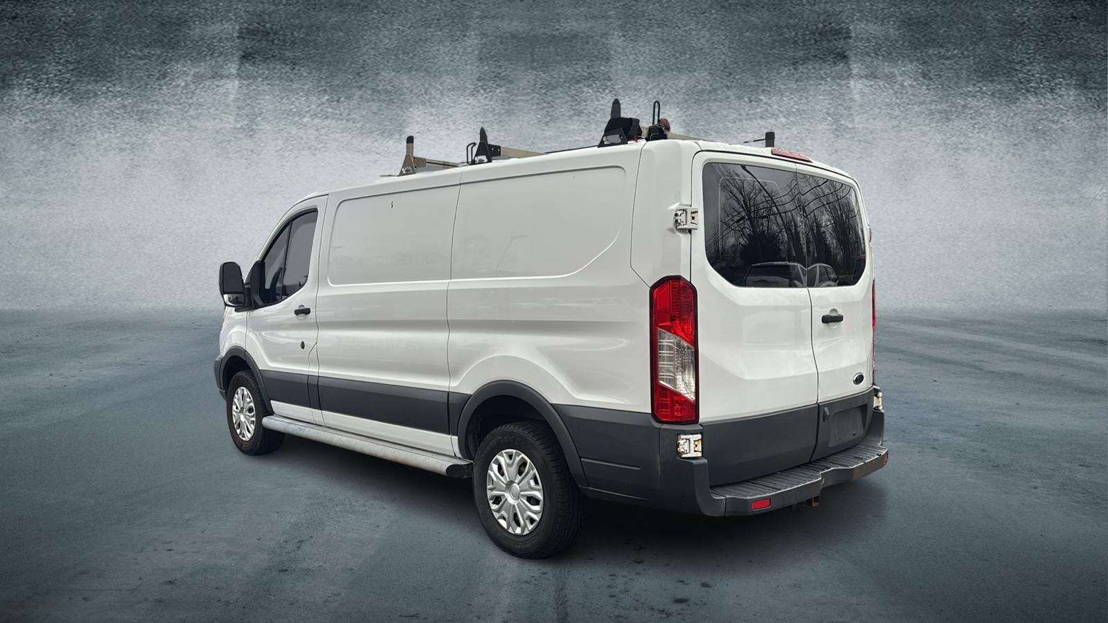 2016 Ford Transit-250 Cargo Van 3