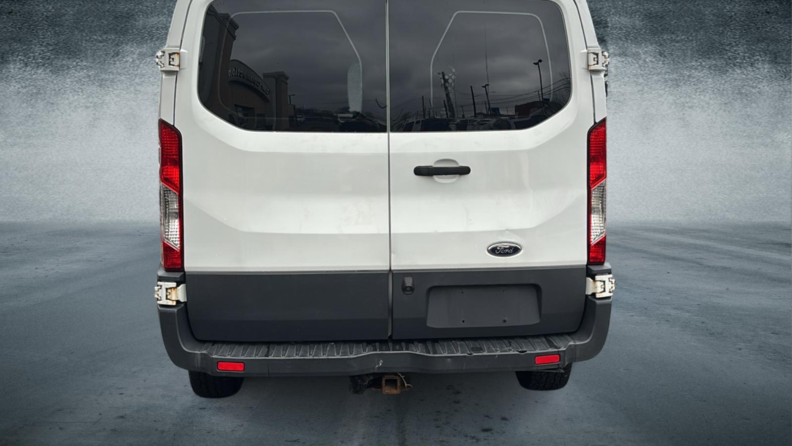 2016 Ford Transit-250 Cargo Van 4