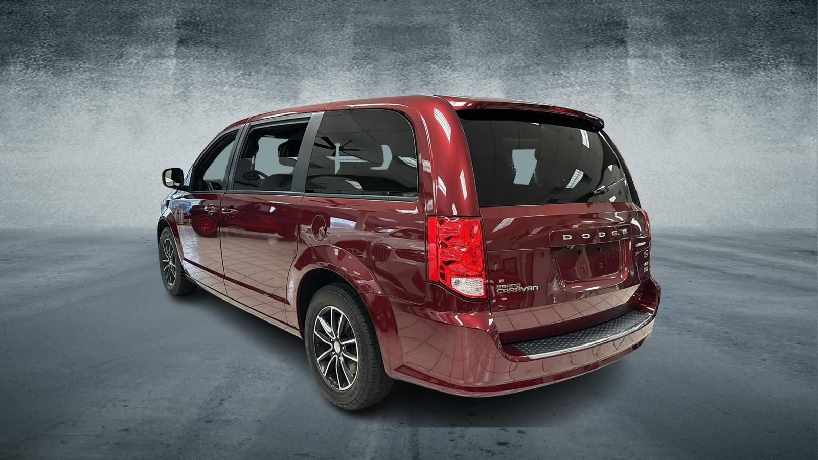 2019 Dodge Grand Caravan GT 3