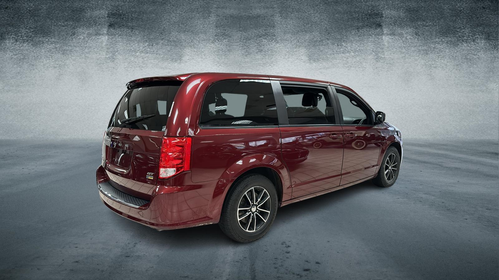 2019 Dodge Grand Caravan GT 5