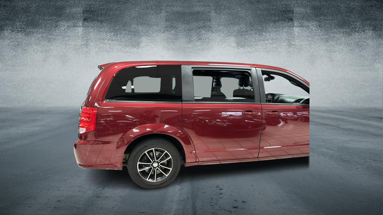 2019 Dodge Grand Caravan GT 6