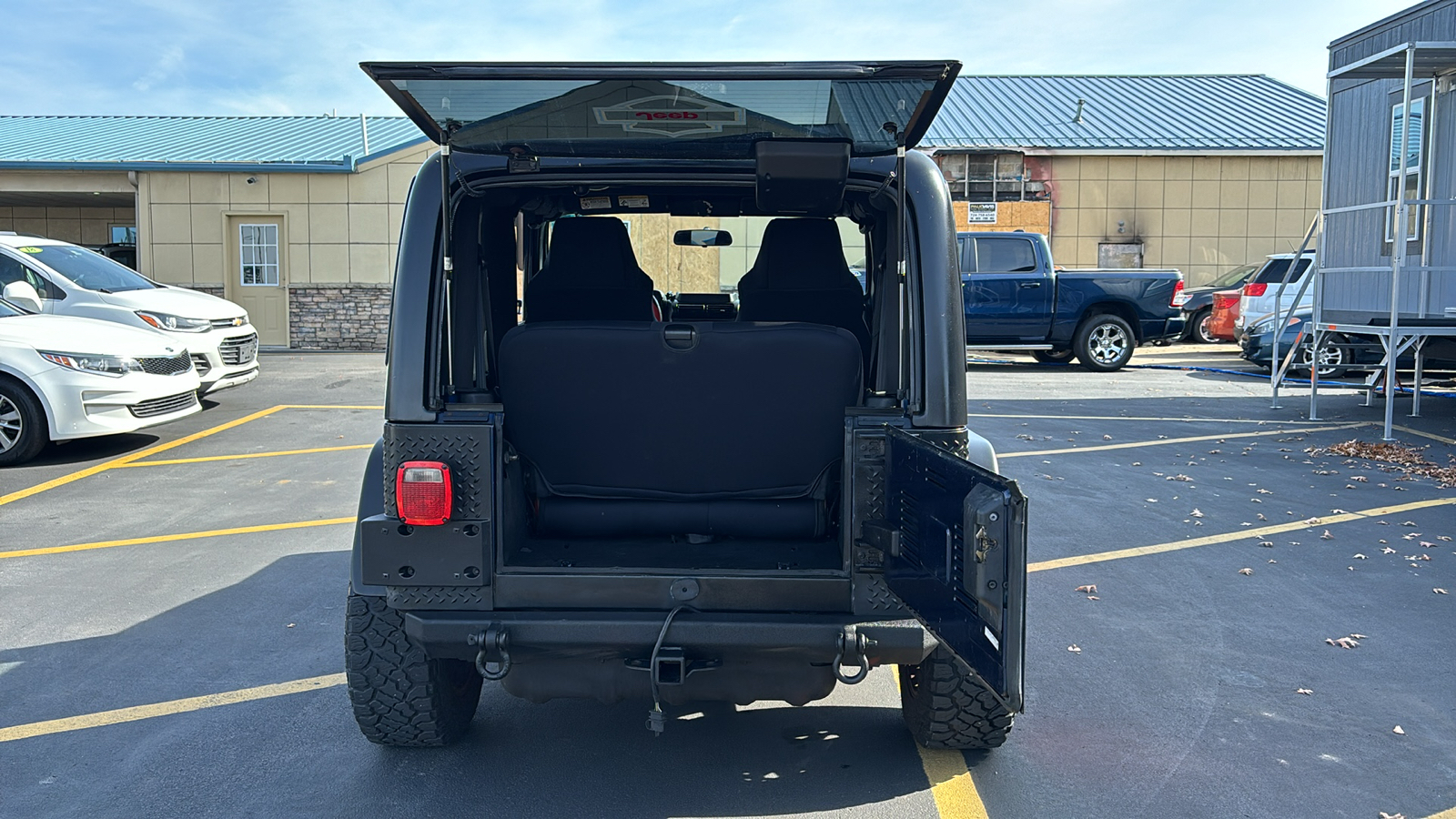 2004 Jeep Wrangler X 11