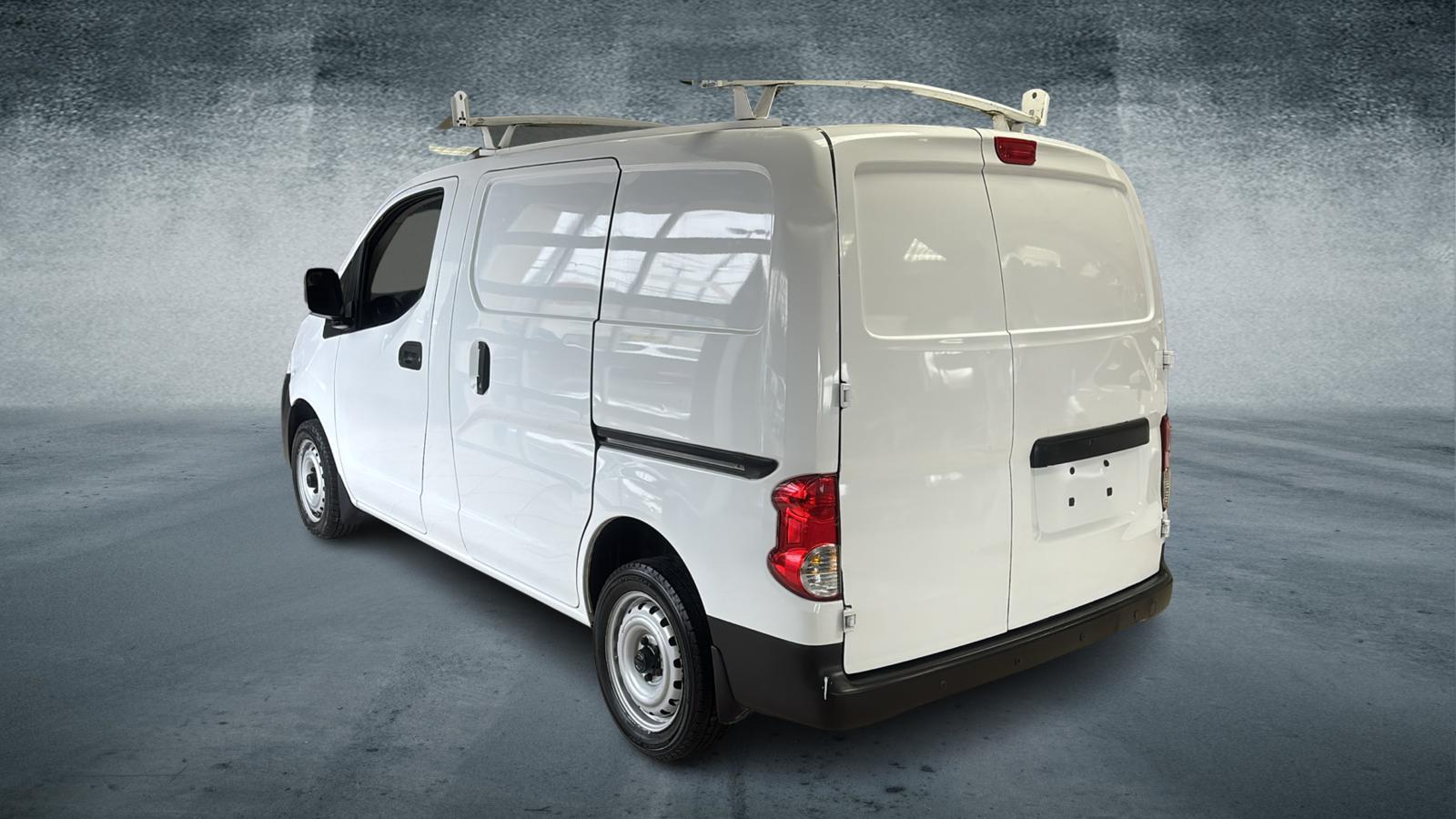 2017 Nissan NV200 S 5