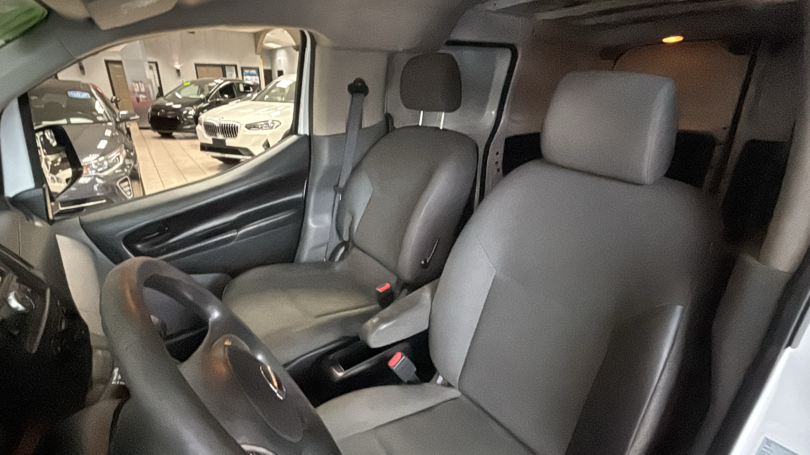 2017 Nissan NV200 S 24