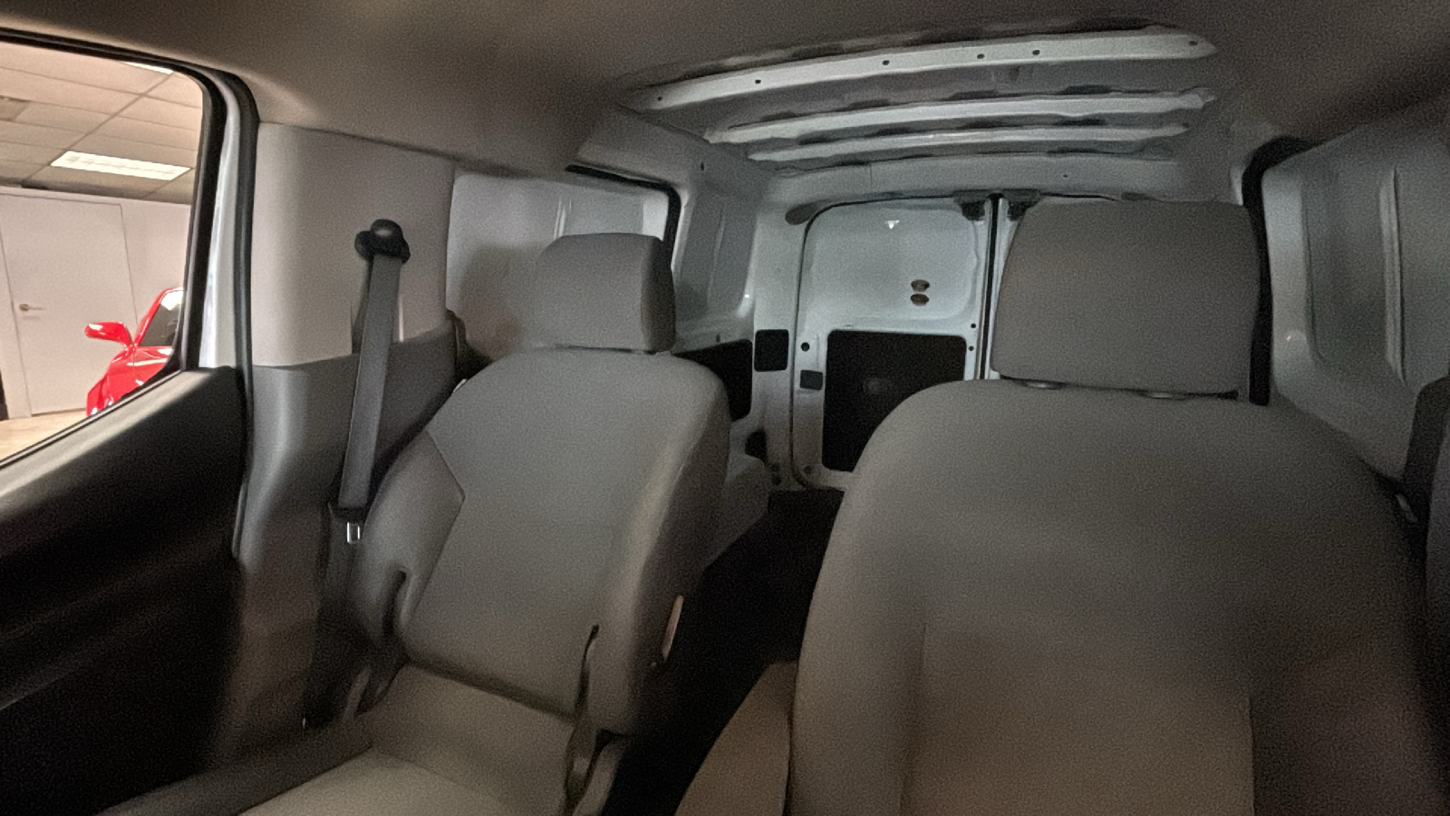 2017 Nissan NV200 S 25