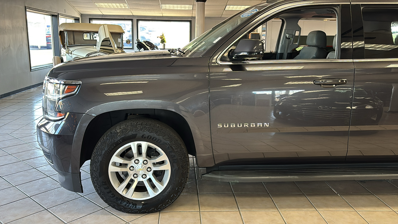 2015 Chevrolet Suburban 1500 LT 31