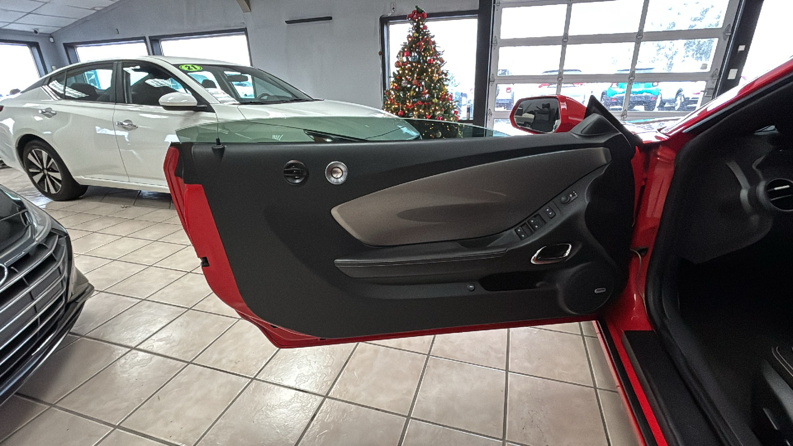 2015 Chevrolet Camaro 2LT 14