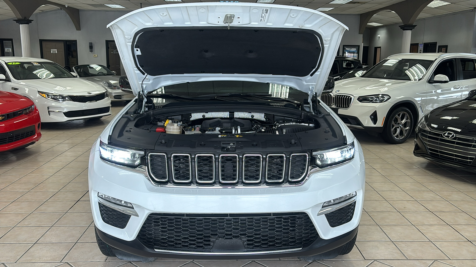 2022 Jeep Grand Cherokee 4xe Limited 4x4 9