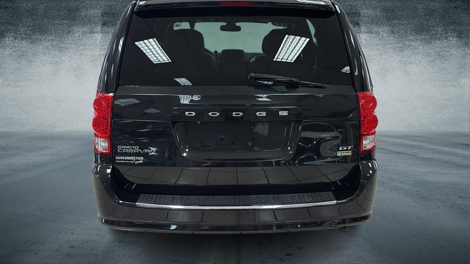 Car Connection Superstore - Used vehicle - Minivan DODGE GRAND CARAVAN 2018