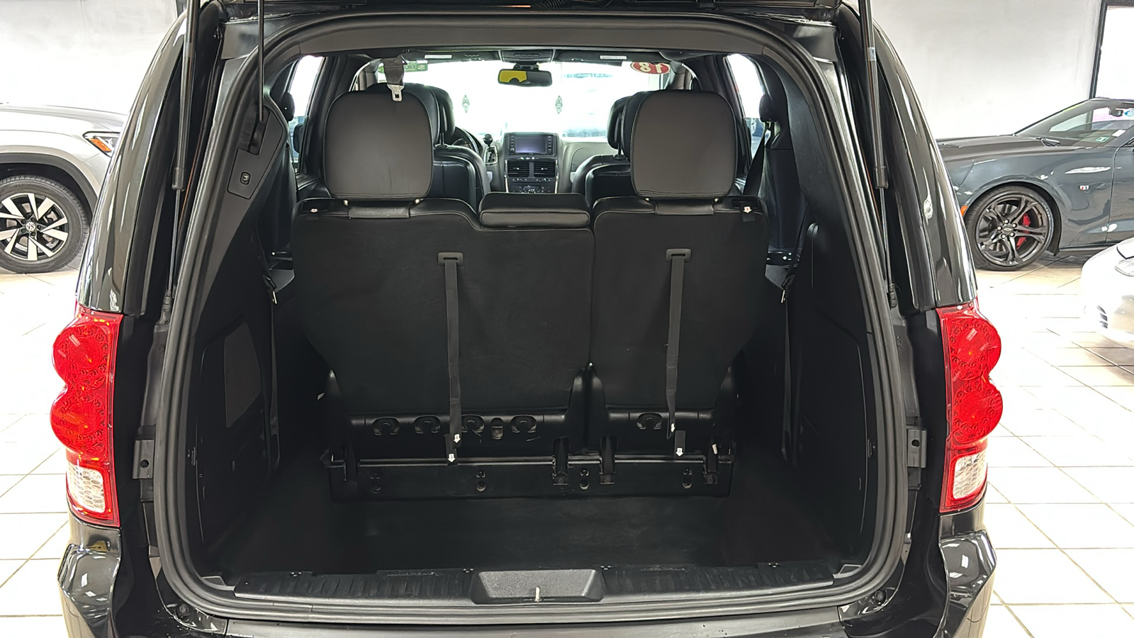 Car Connection Superstore - Used vehicle - Minivan DODGE GRAND CARAVAN 2018