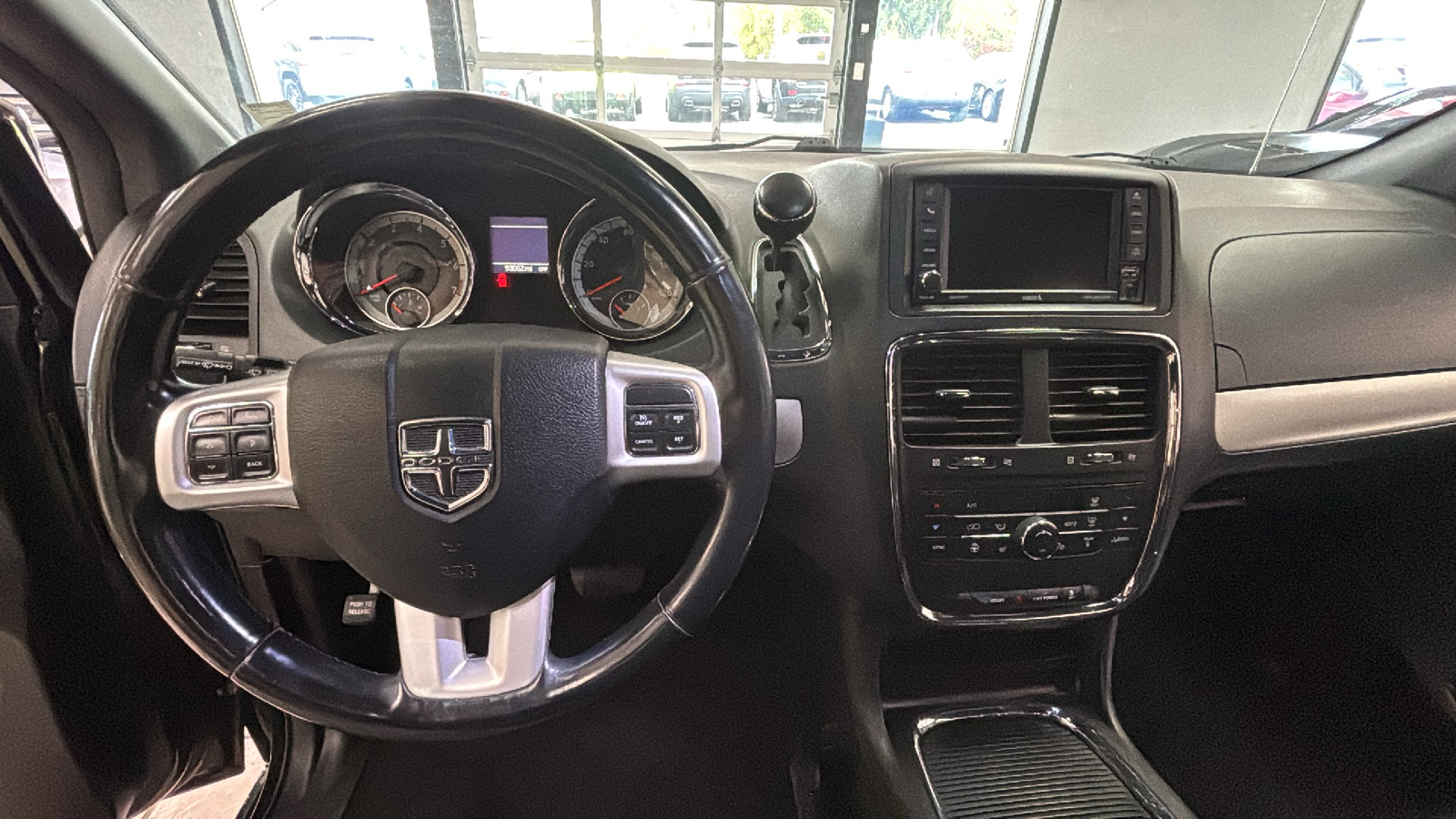 Car Connection Superstore - Used vehicle - Minivan DODGE GRAND CARAVAN 2018