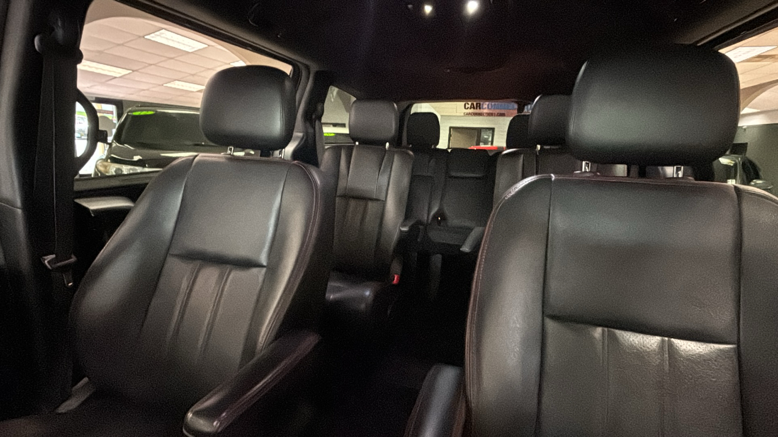Car Connection Superstore - Used vehicle - Minivan DODGE GRAND CARAVAN 2018