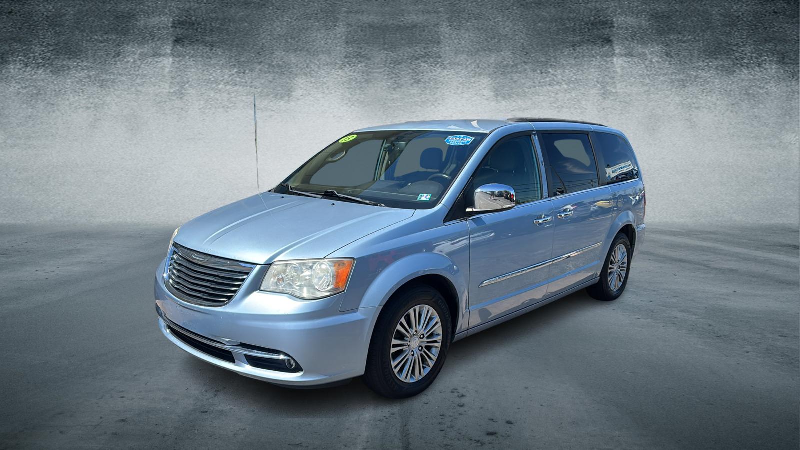 Car Connection Superstore - 2013-CHRYSLER-TOWN-AND-COUNTRY-CAR-CONNECTION-INC.-PA-Stock=29762