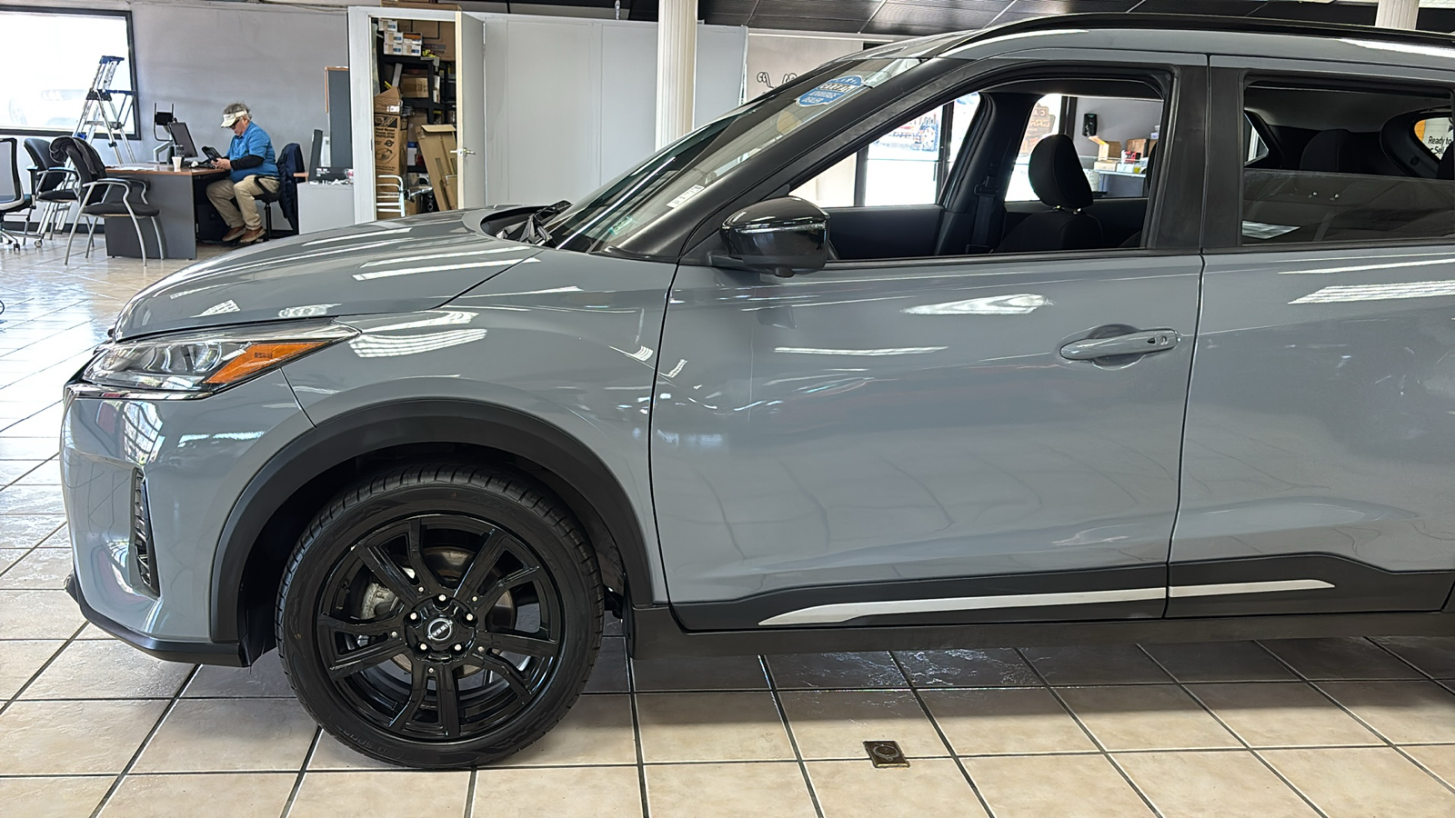 Car Connection Superstore - Used vehicle - SUV NISSAN KICKS 2024