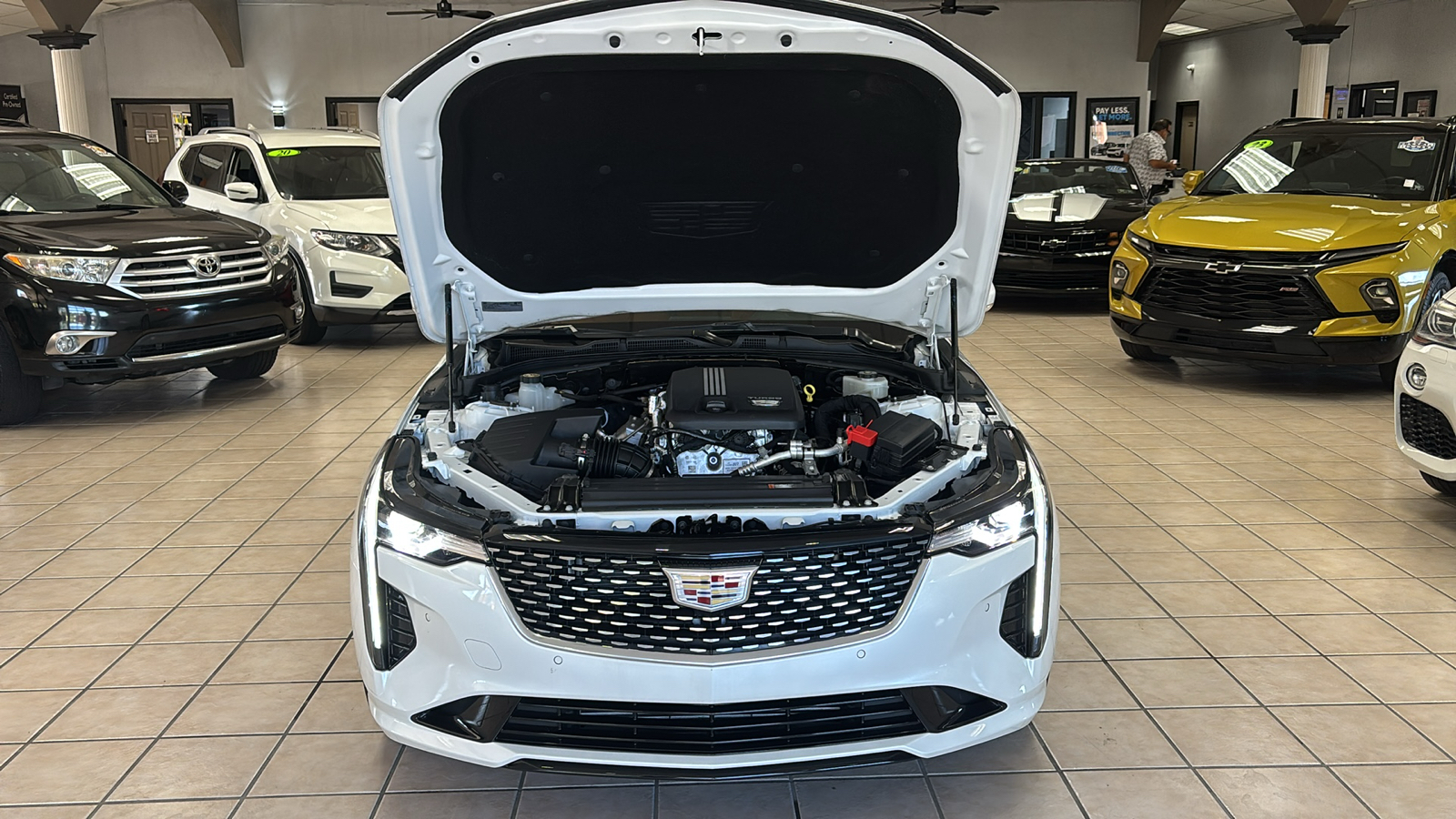 Car Connection Superstore - Used vehicle - SEDAN CADILLAC CT4 2022
