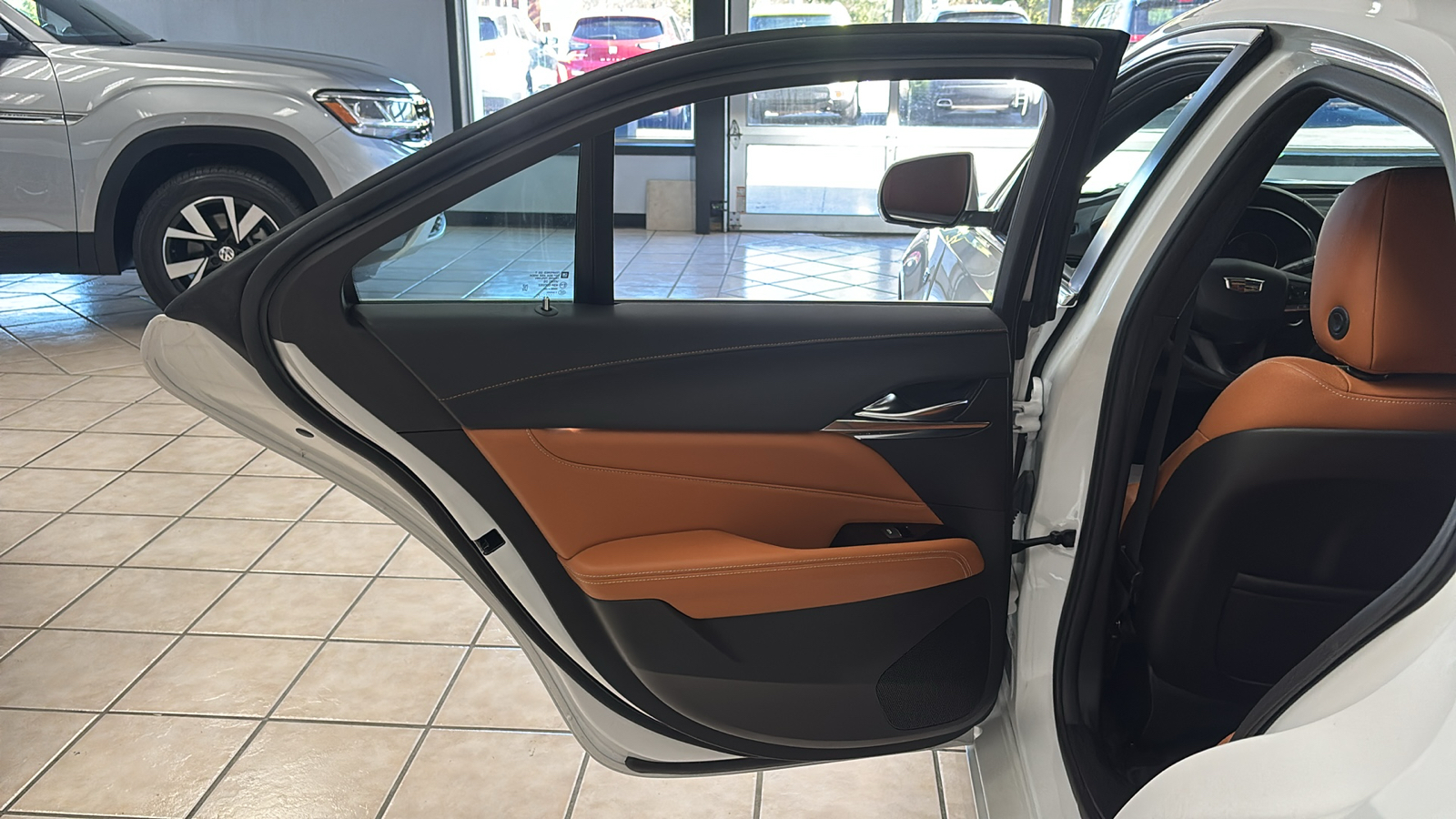 Car Connection Superstore - Used vehicle - SEDAN CADILLAC CT4 2022