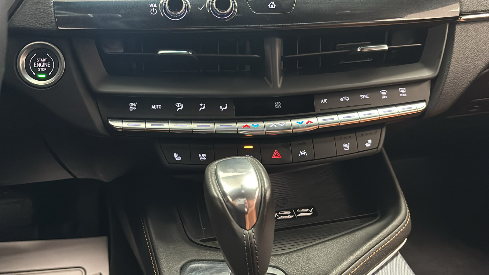 Car Connection Superstore - Used vehicle - SEDAN CADILLAC CT4 2022