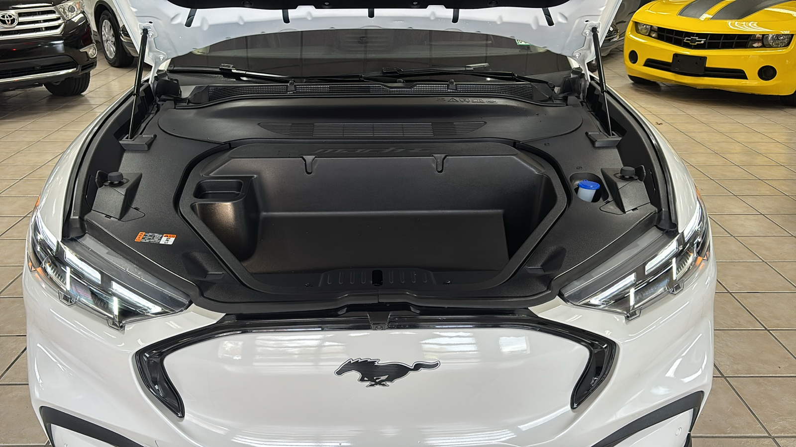 Car Connection Superstore - Used vehicle - SUV FORD MUSTANG MACH-E 2025