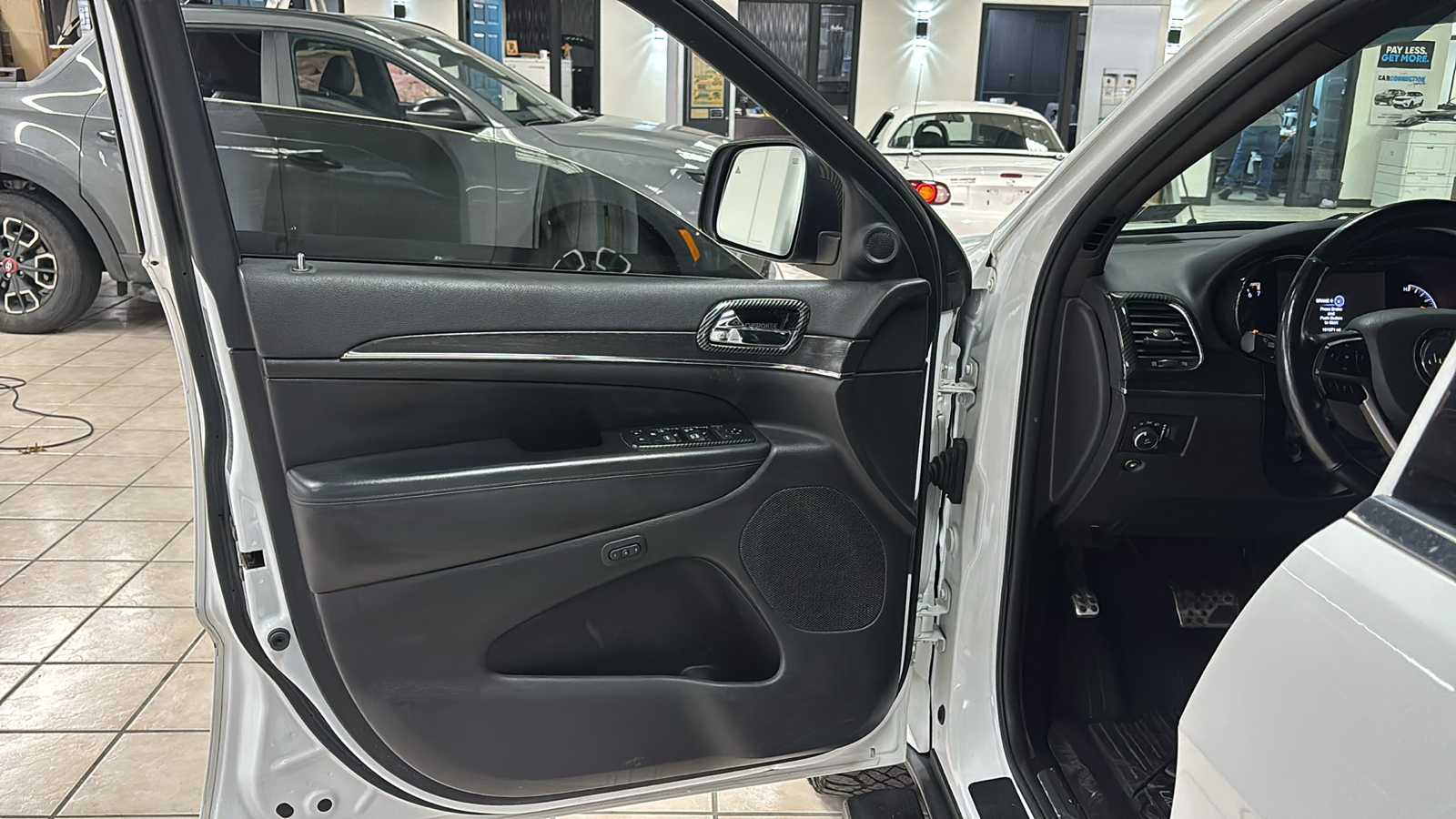 Car Connection Superstore - Used vehicle - SUV JEEP GRAND CHEROKEE 2018