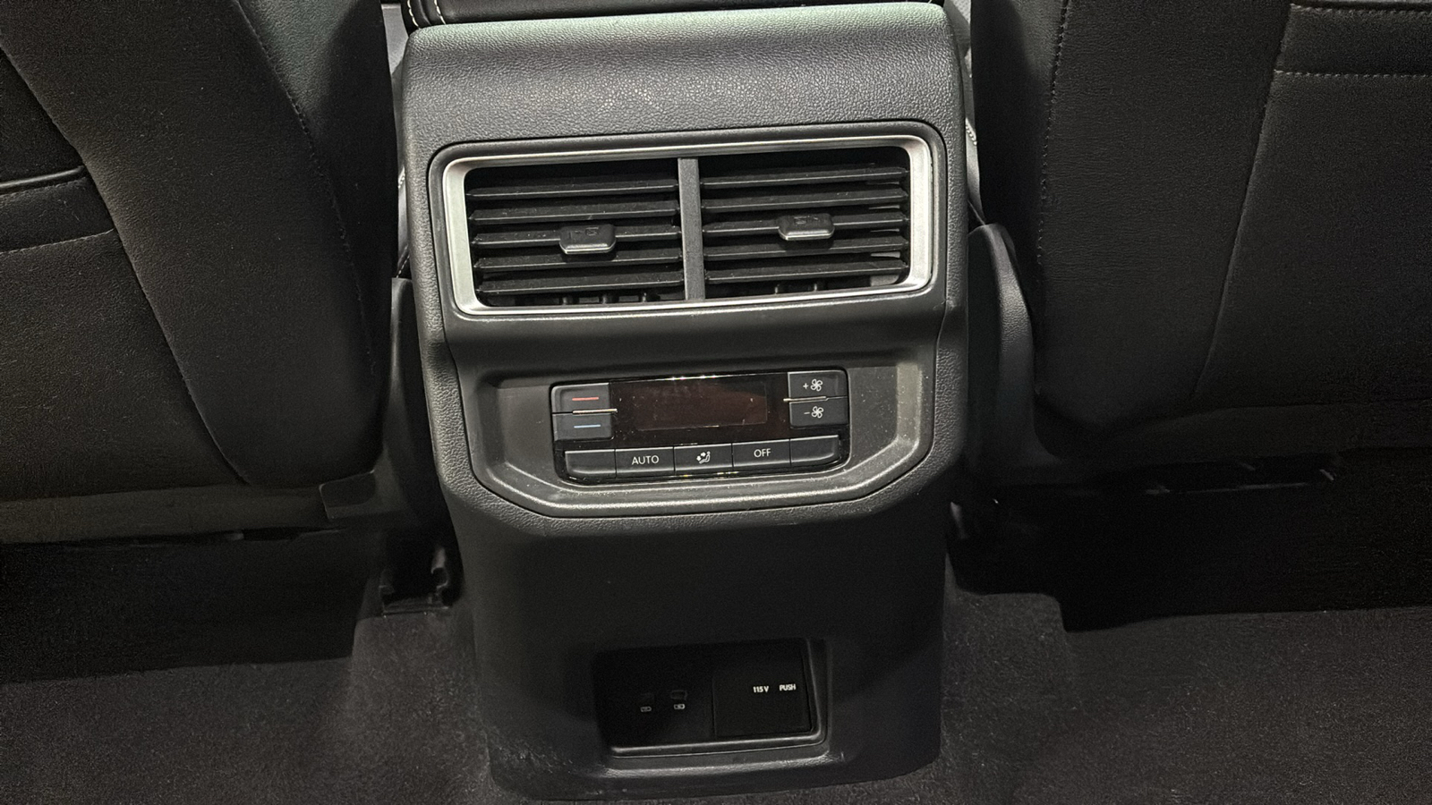 Car Connection Superstore - Used vehicle - SUV VOLKSWAGEN ATLAS 2024