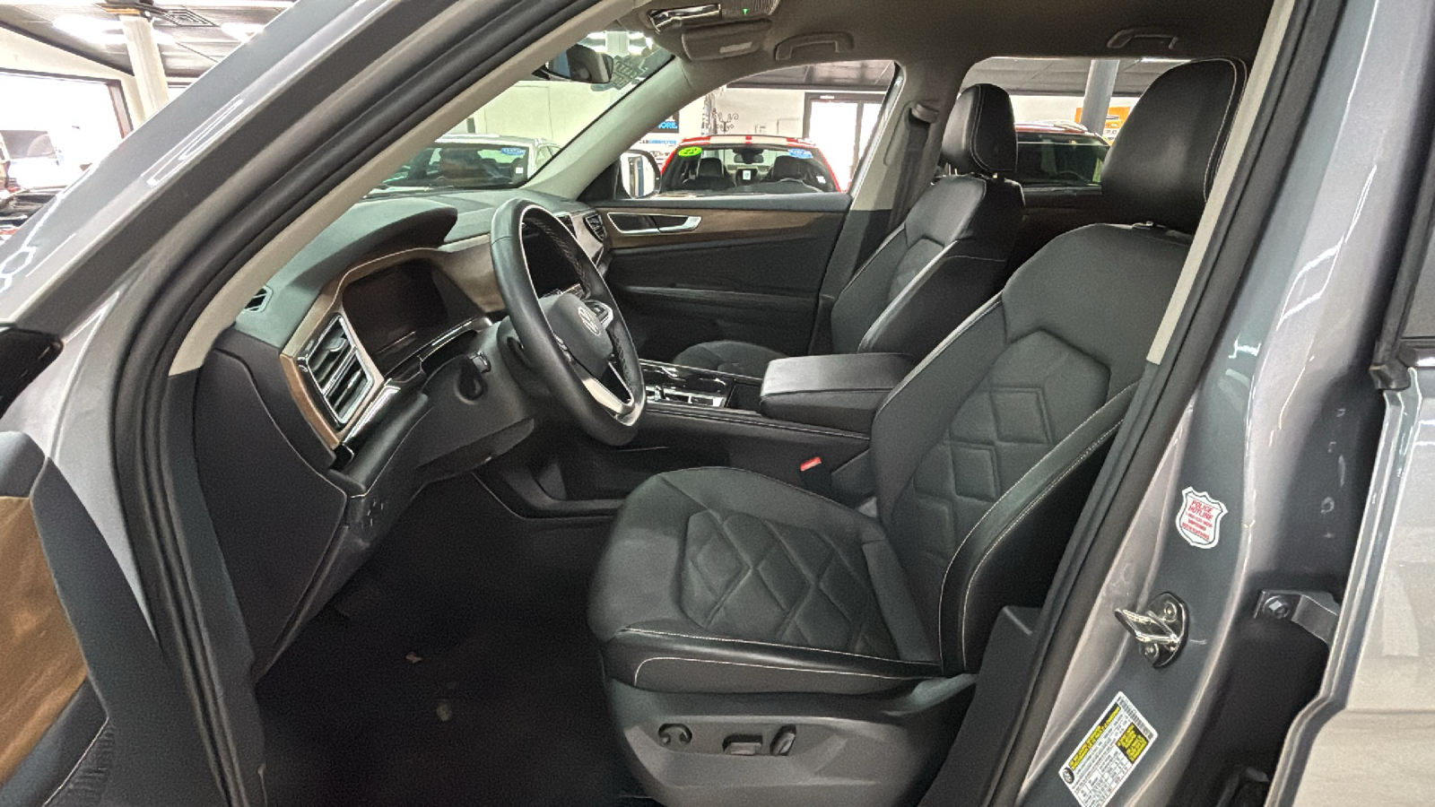 Car Connection Superstore - Used vehicle - SUV VOLKSWAGEN ATLAS 2024