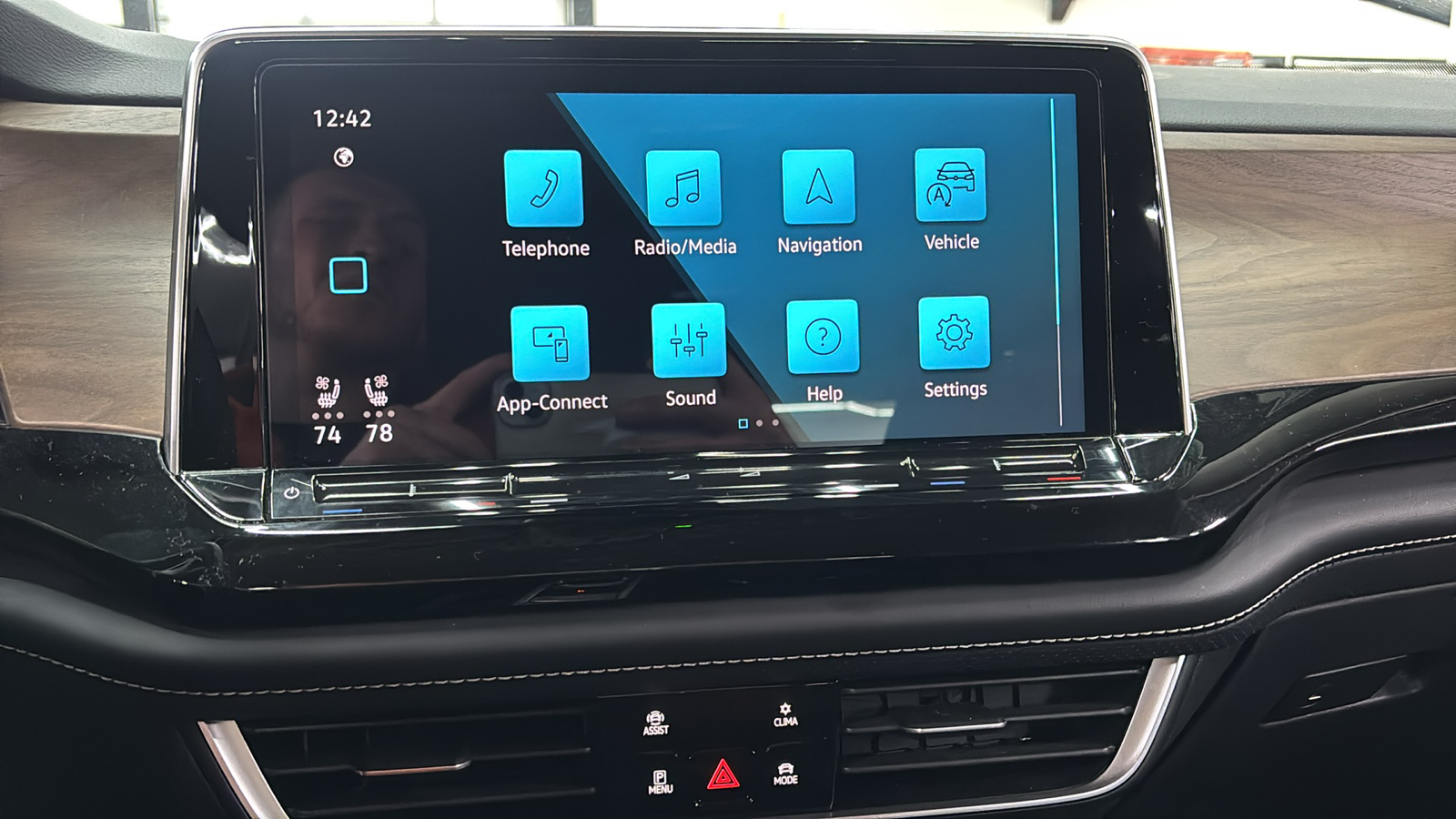 Car Connection Superstore - Used vehicle - SUV VOLKSWAGEN ATLAS 2024