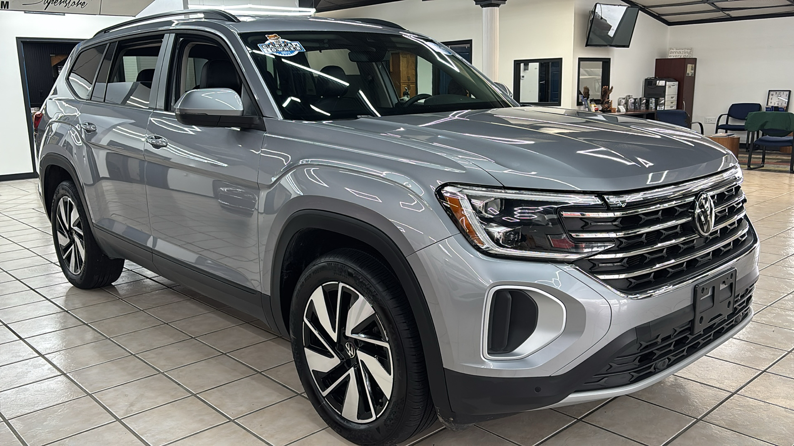 Car Connection Superstore - Used vehicle - SUV VOLKSWAGEN ATLAS 2024