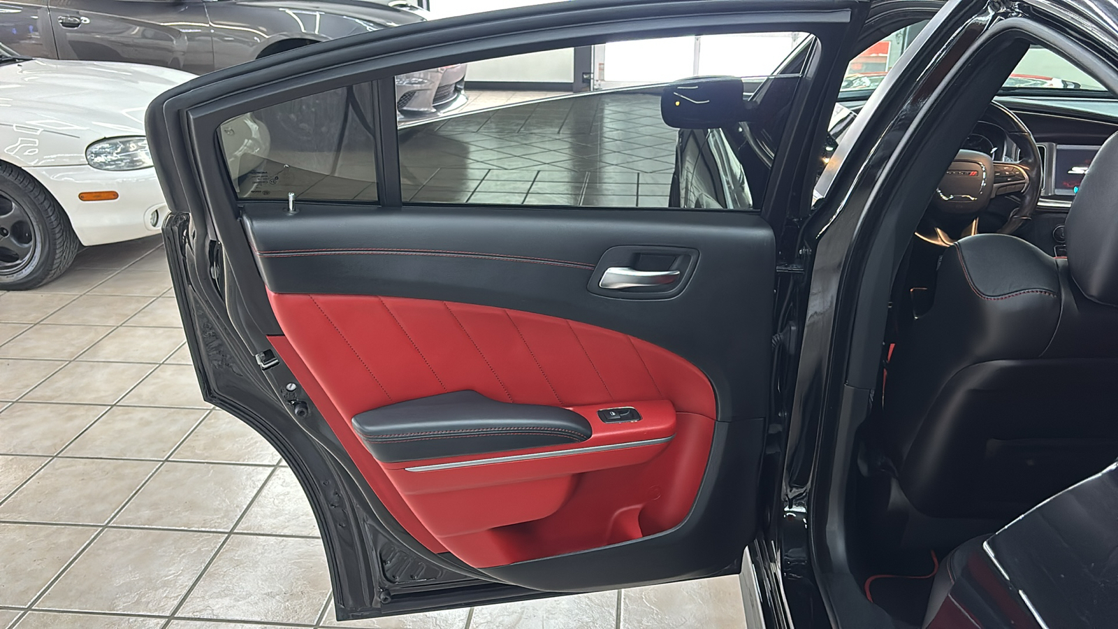 Car Connection Superstore - Used vehicle - SEDAN DODGE CHARGER 2019